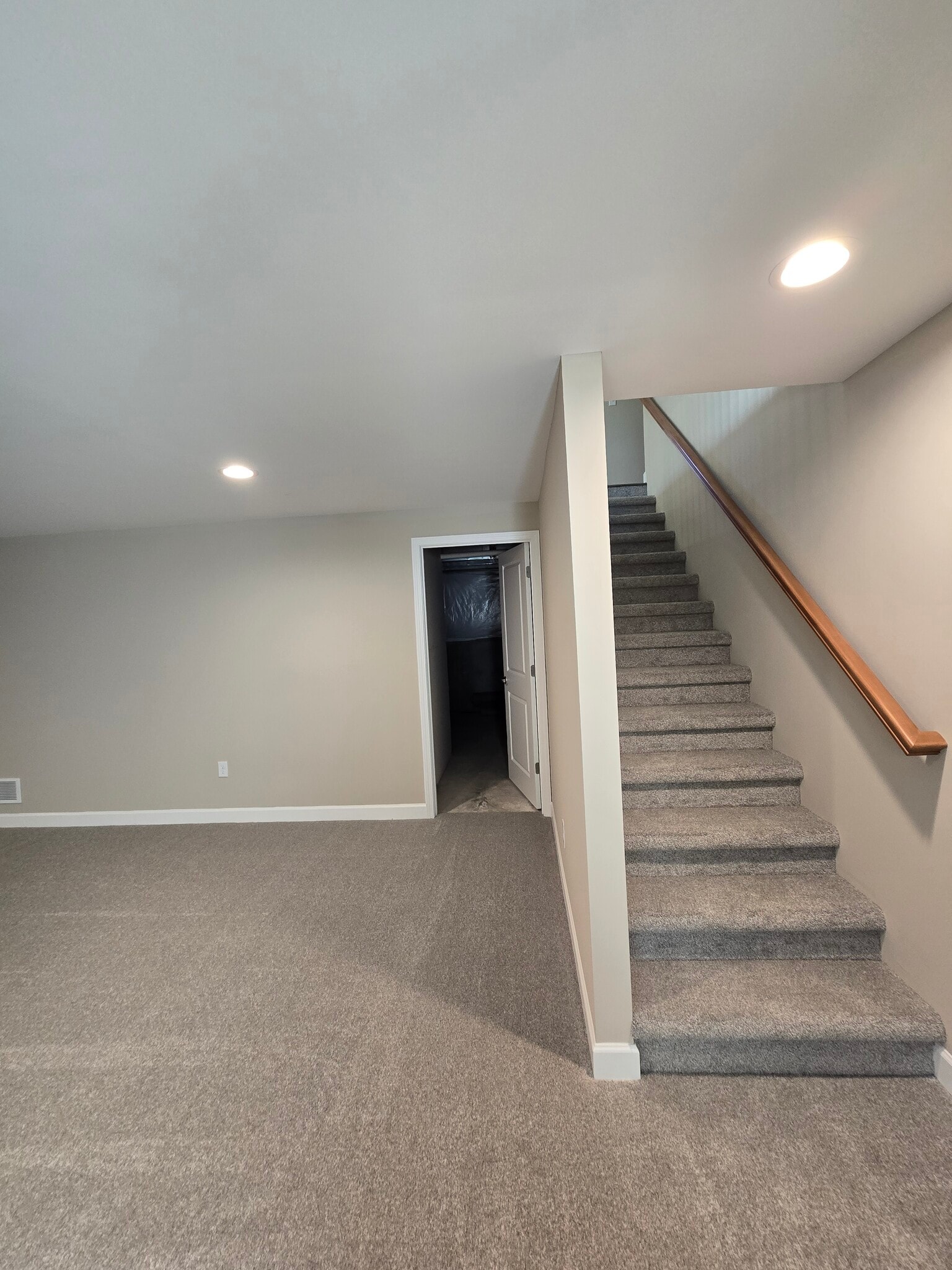 Building Photo - 2641 Cherry Farms Dr