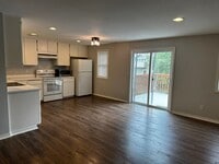 Building Photo - Very Spacious 1 Bedroom Upstairs Unit With A Private Deck