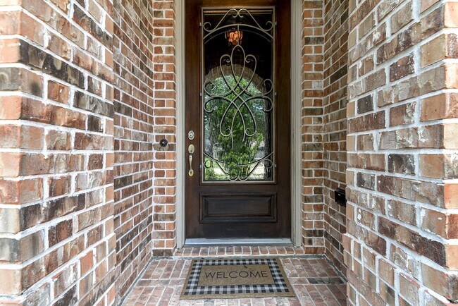 Building Photo - 2226 Falcon Brook Dr