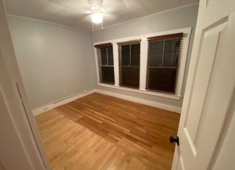 Building Photo - 718 Belmont St