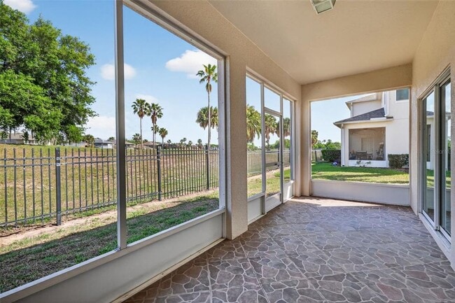 Building Photo - 1323 Priory Cir