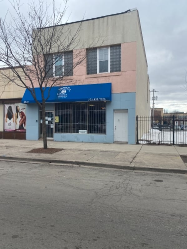 Building Photo - 9010 S Commercial Ave