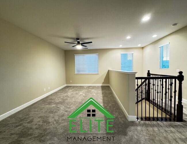 Building Photo - 2104 Westmeath Way