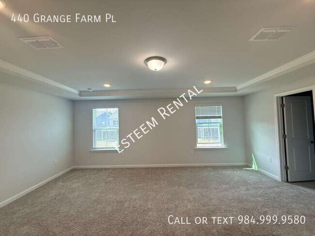 Building Photo - 440 Grange Farm Pl