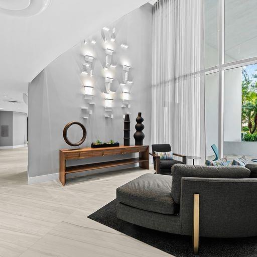Building Photo - 333 Las Olas Way