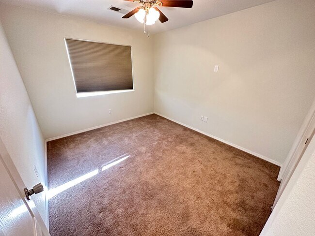 Building Photo - Cabezon Beauty | Large Yard | 2 Living Areas & Upstairs Loft | 1-year Lease | Coming Soon Pre-lea...