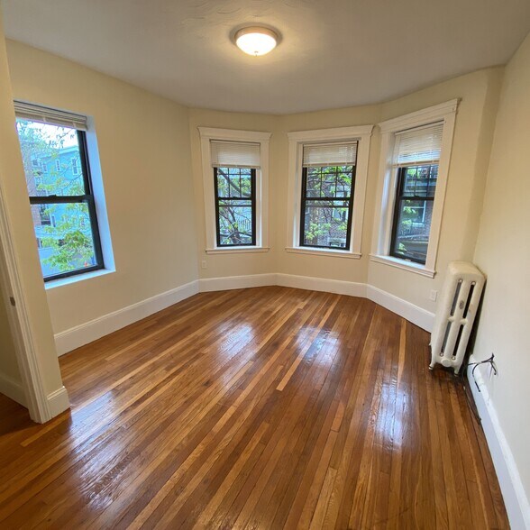 Building Photo - 1412 Commonwealth Ave