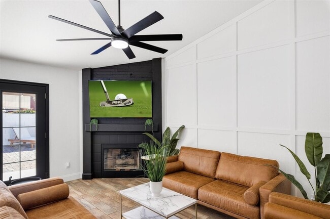 Building Photo - 4525 E Angela Dr