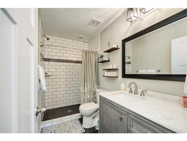 Building Photo - 429 Mario Dr