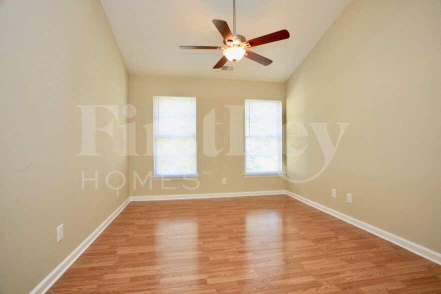 Building Photo - 5327 Peachwood Dr