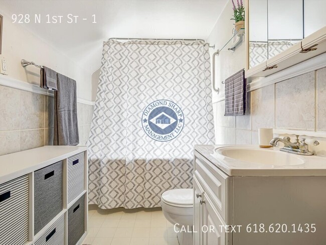 Building Photo - 928 N 1st St