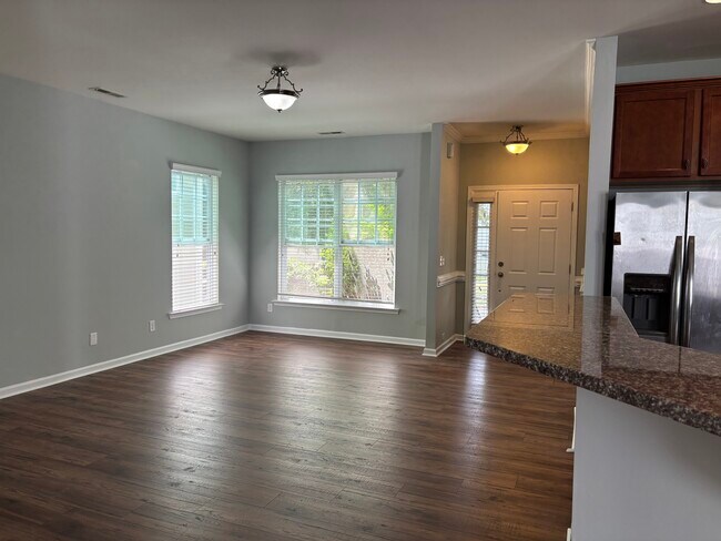 Building Photo - 10519 Royal Winchester Dr