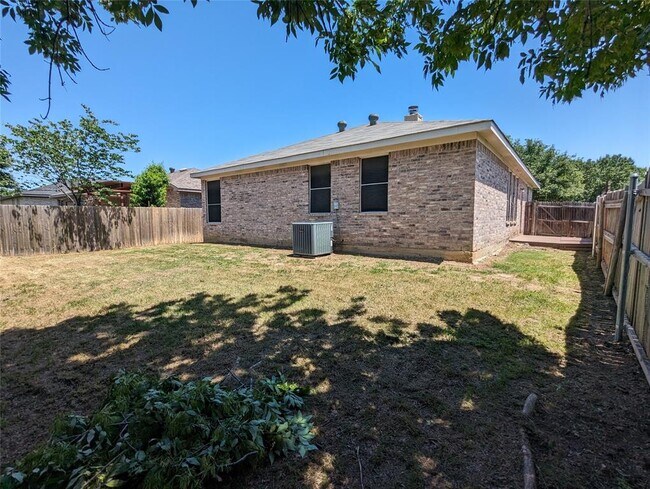 Building Photo - 6367 Stonewater Bend Trail