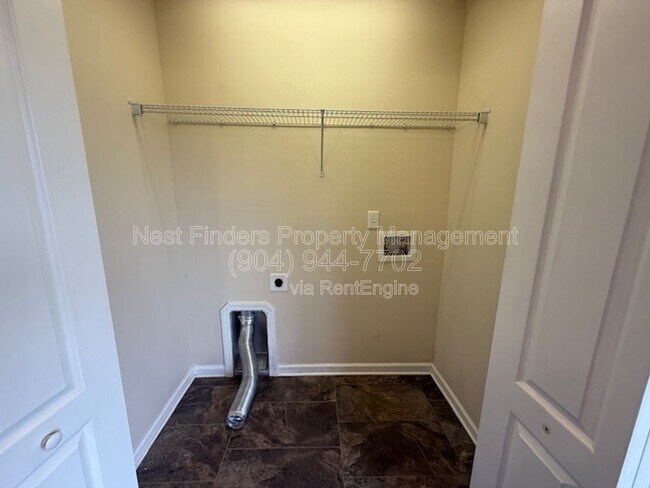 Building Photo - 12059 Hayden Lakes Cir