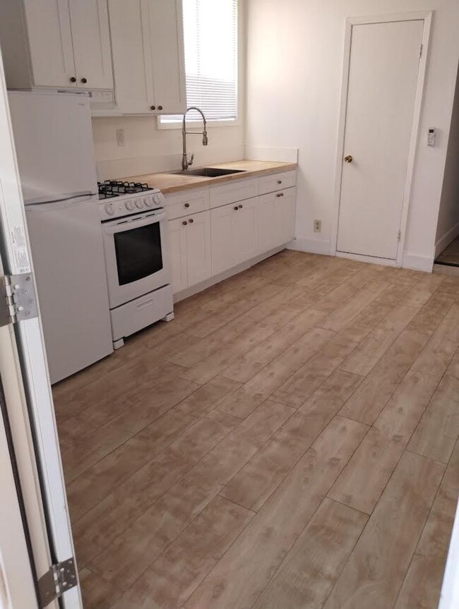 Building Photo - Upgraded 1 bedroom/1 bath in Beaumont!