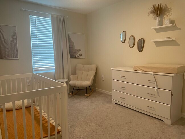 Building Photo - 1308 Drake Rdg Dr