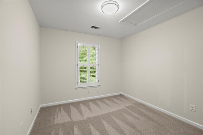 Building Photo - 1158 Manor Crest Ct NE