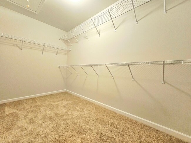 Building Photo - Well Maintained Home  Built in 2019