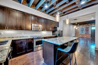 Building Photo - 202 Barristers Ct