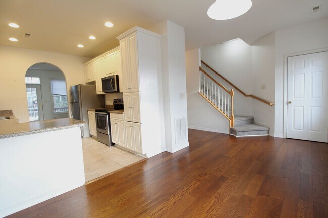 Building Photo - 3-Bedroom Townhome with Bonus Room, Large Deck and Garage!