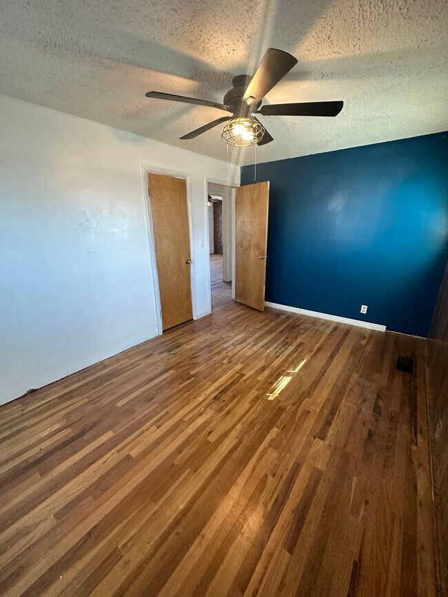 Building Photo - Christmas on Us! 2 Bed 2 Bath Home in Clearfield + $1000 Amazon Gift Card