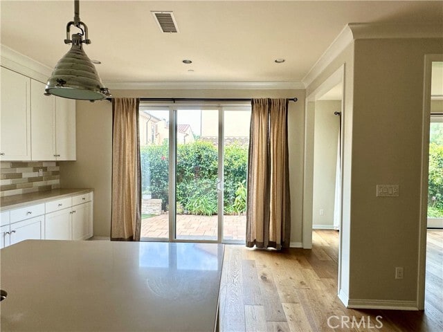 Building Photo - 111 Island Coral