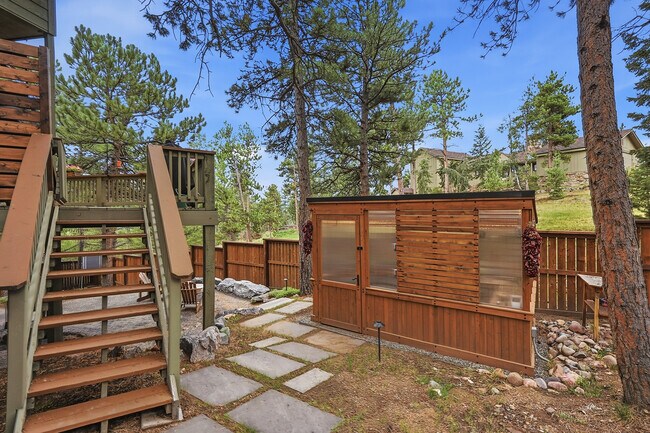 Building Photo - 29972 Troutdale Ridge Rd