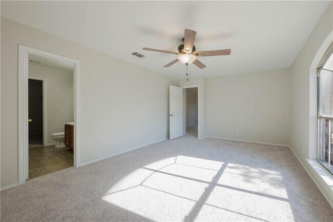 Building Photo - 2905 Rainy River Dr