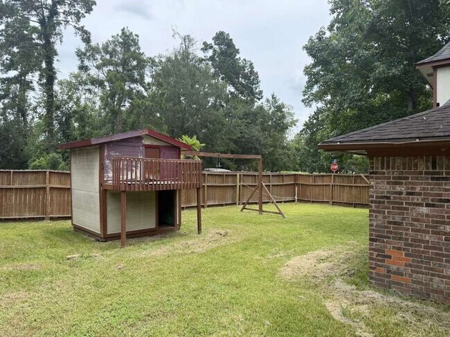 Building Photo - 540 River Plantation Dr