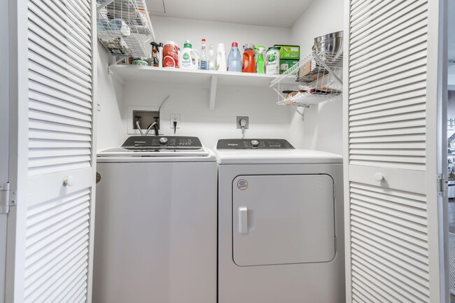 Building Photo - 4301 N Ocean Blvd