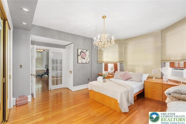 Building Photo - 1505-1509 Hamilton Street Unit Unit 2