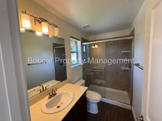 Building Photo - 1226 Saltern Dr