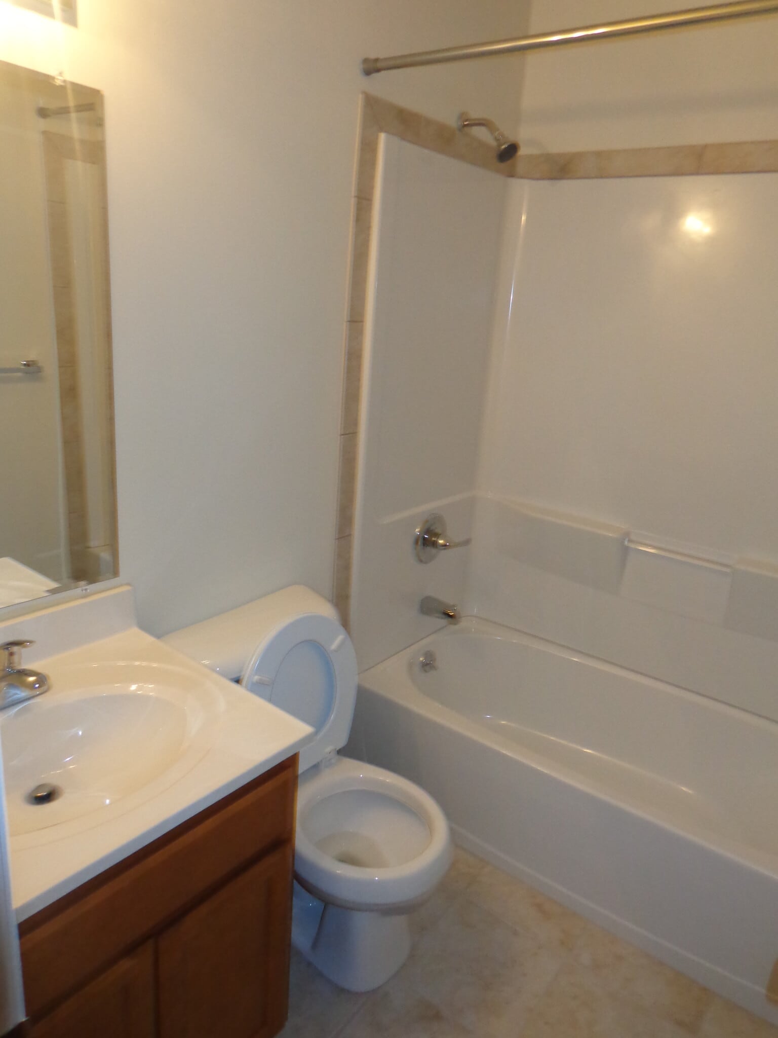 Bath - 325 Olive Ave