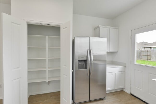 Building Photo - 3015 Wedgewood Cv Wy