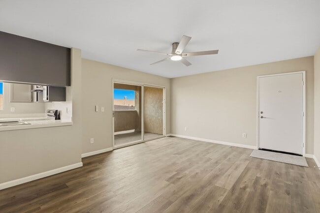 Building Photo - 621 D St