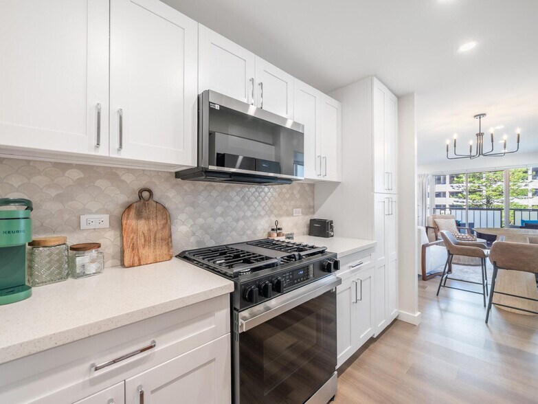 Building Photo - 2464 Prince Edward St