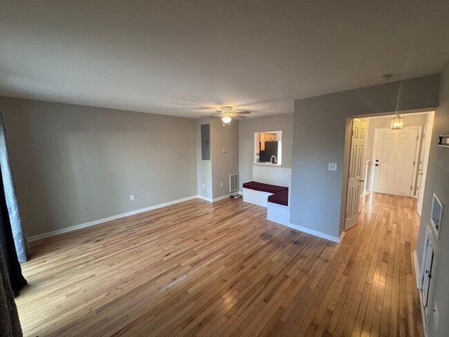 Building Photo - 3 Bedroom Townhouse in New Market