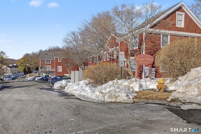 Building Photo - 7 Dean St