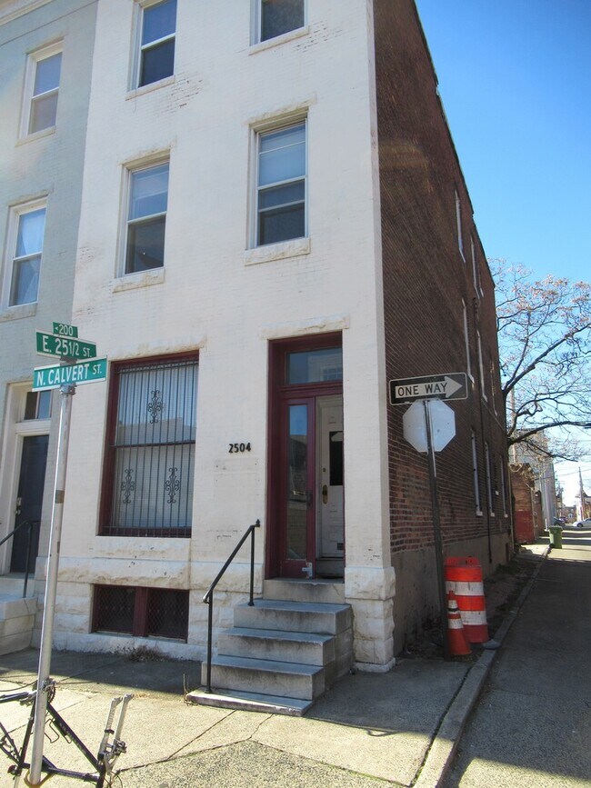 Primary Photo - 2504 N Calvert St
