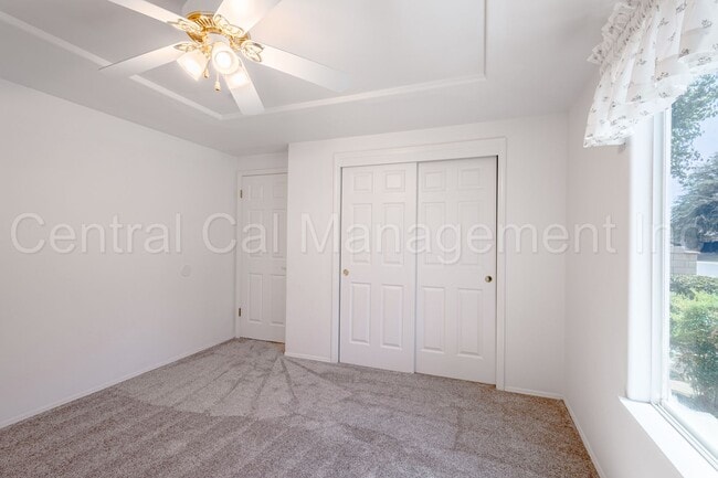 Building Photo - 3 Bedroom + Office, 2 Bath Home with Solar...