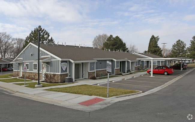 Primary Photo - RL Courts