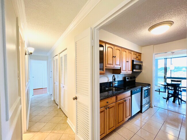 Building Photo - 5300 Holmes Run Pky