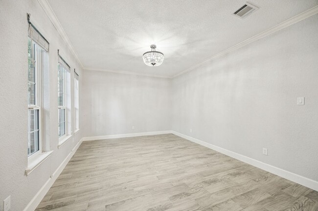Building Photo - 16802 Willow Bend Ct