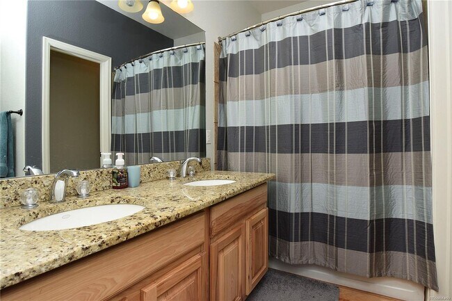 Building Photo - 13112 Grant Cir N