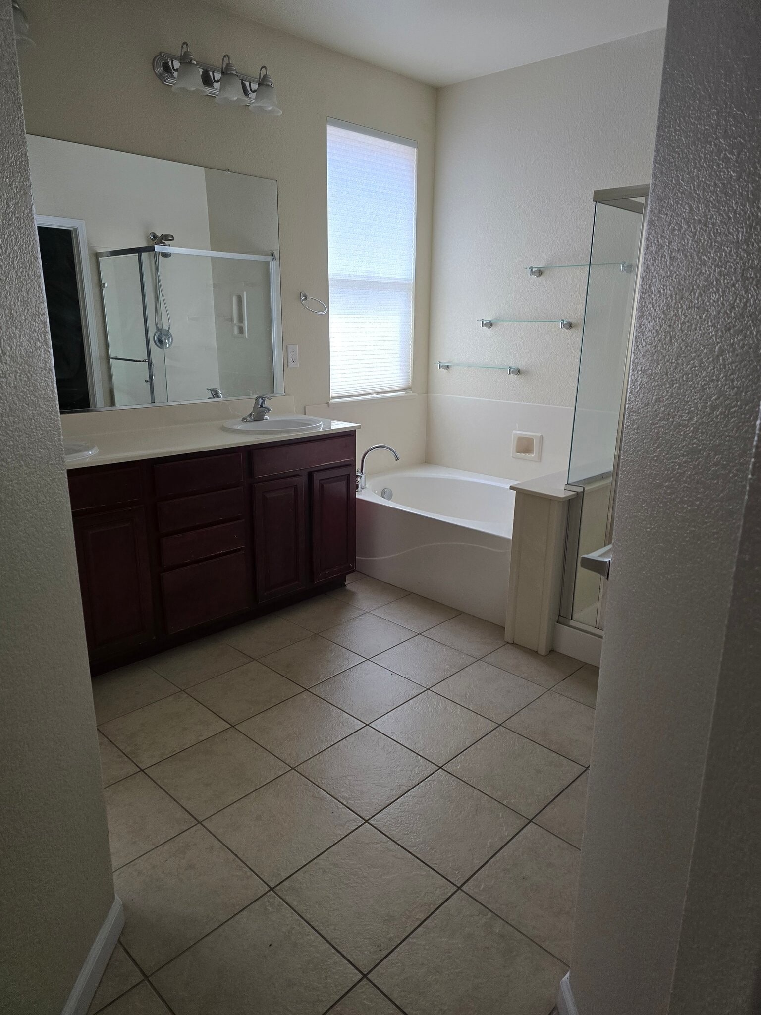 Building Photo - 424 Leighton Ct