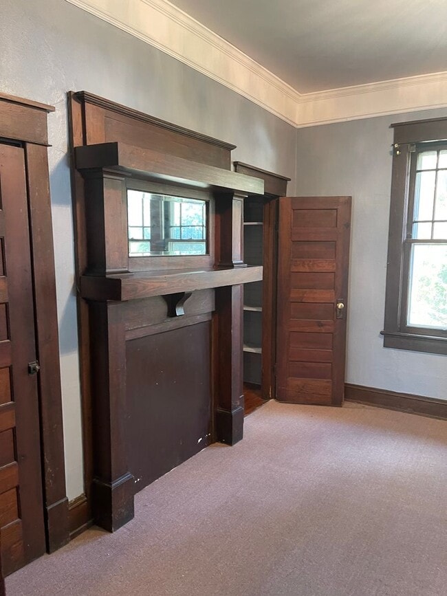 Building Photo - ?? COMING SOON ?? Charming 3 Bed / 1 Bath ...