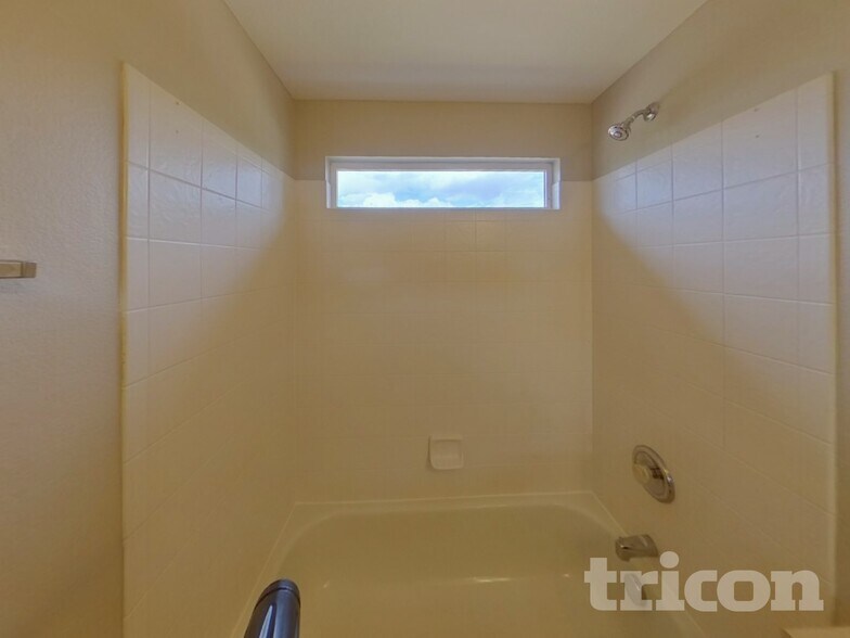 Building Photo - 7262 Campstool Dr