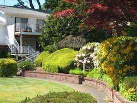 Building Photo - Jamestown Apartments