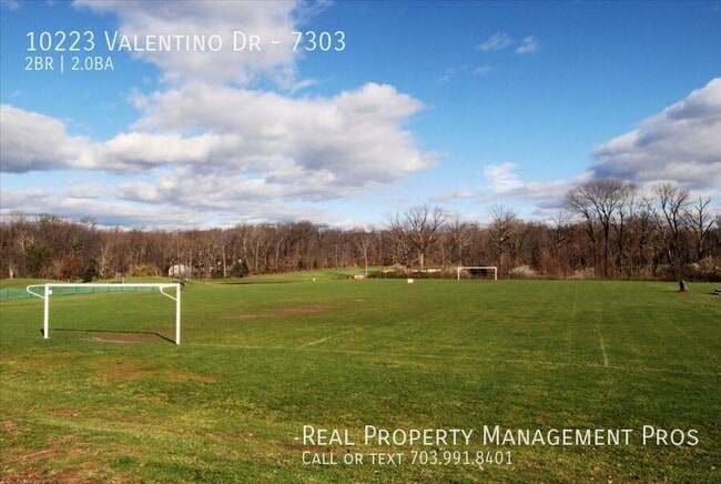 Building Photo - 10223 Valentino Dr