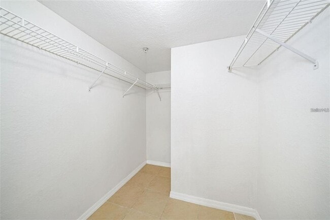 Building Photo - 823 Camargo Way